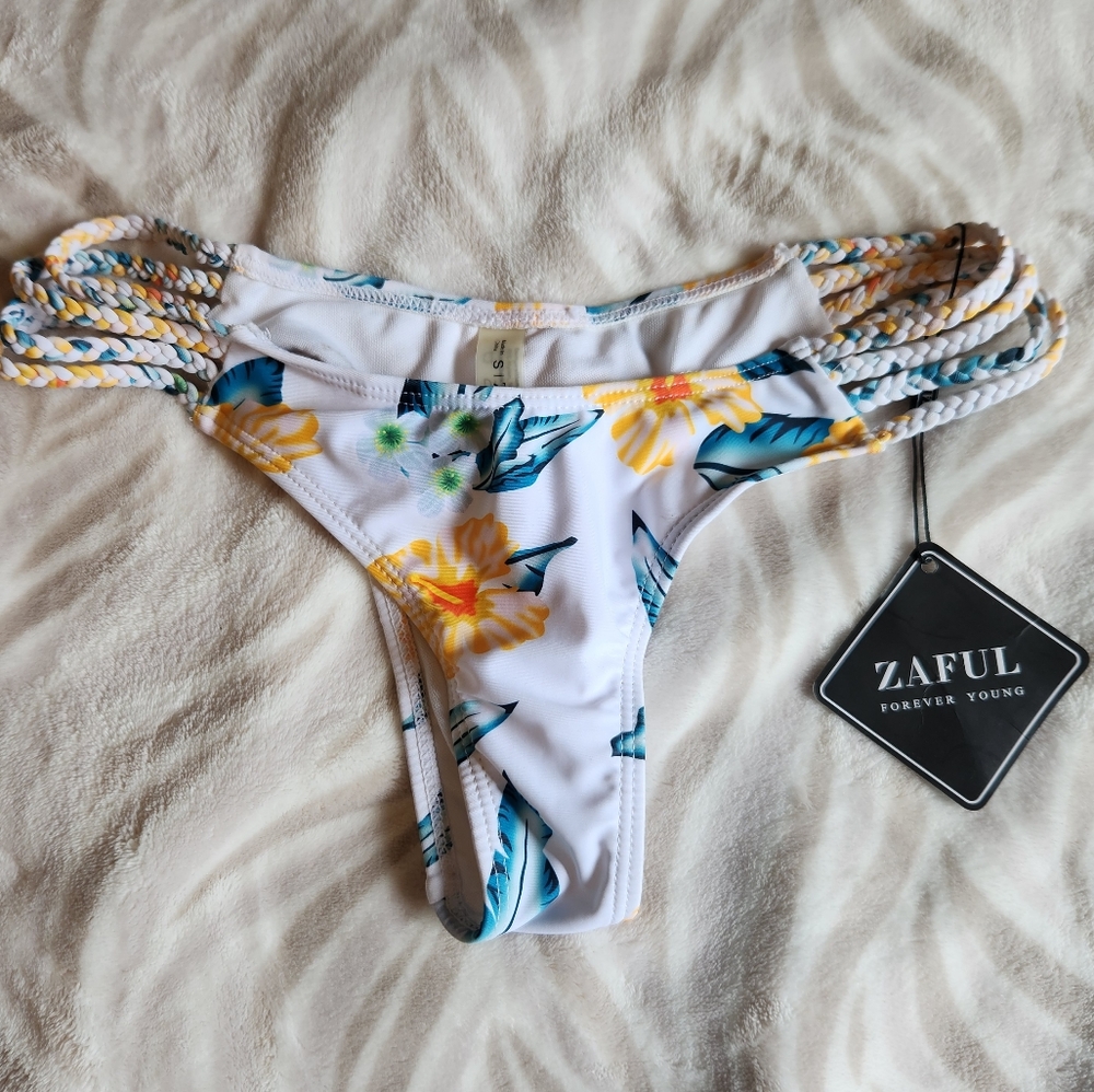 NWT Zaful Bikini Bottom White Floral Size Small